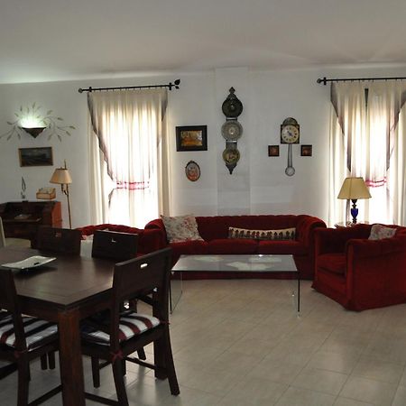Apartamentos La Casa Pintada Caceres Room photo