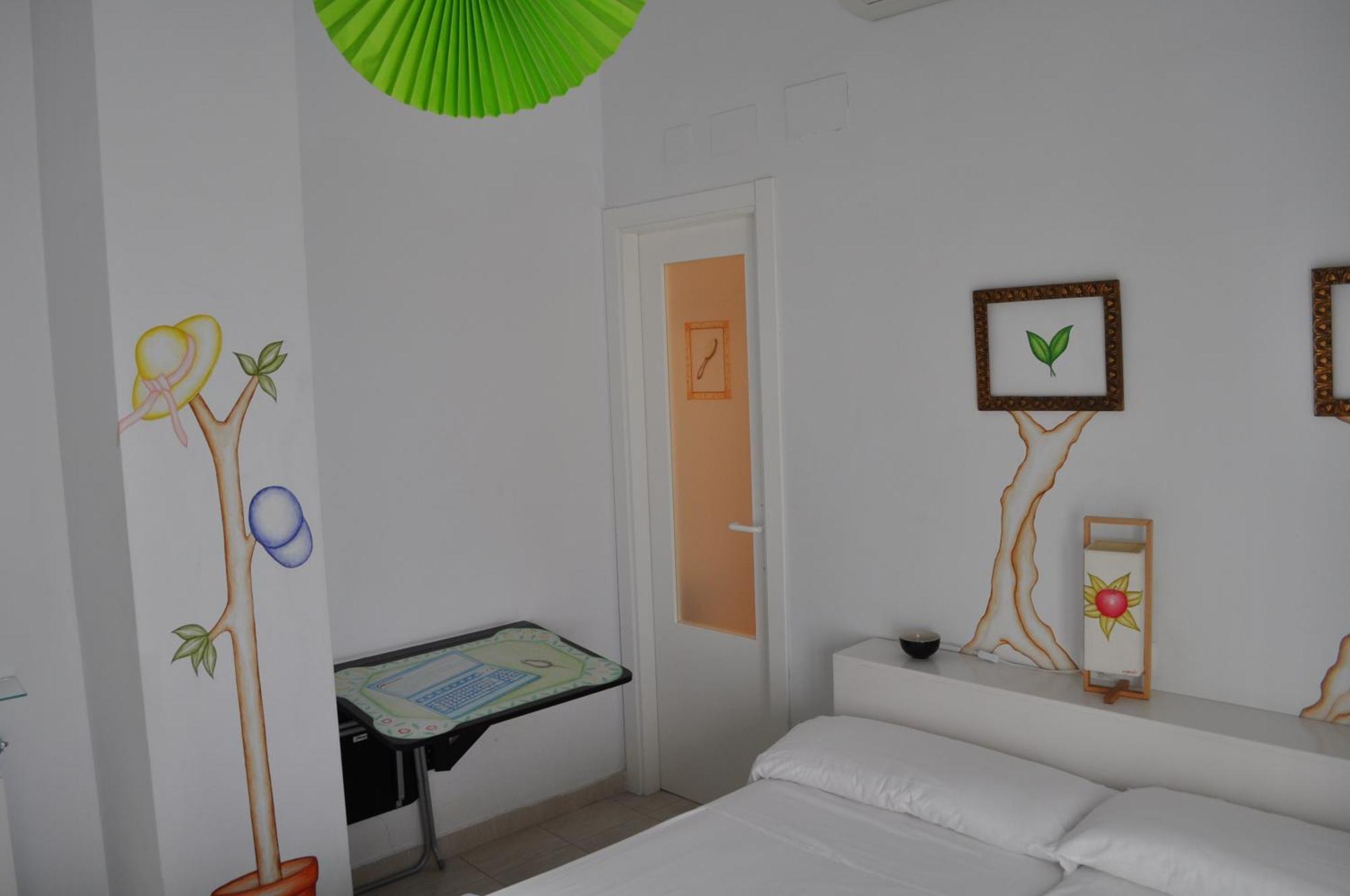 Apartamentos La Casa Pintada Caceres Room photo