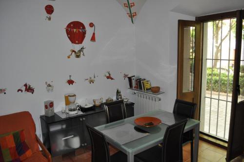 Apartamentos La Casa Pintada Caceres Exterior photo